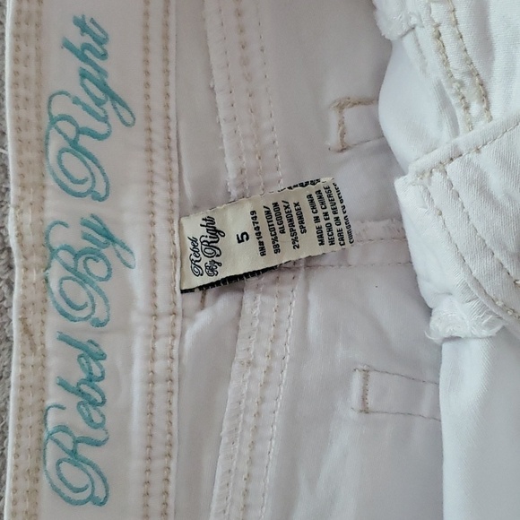 Rebel By Right Women's White Fringe Hem Shorts Size 5 - Picture 7 of 7